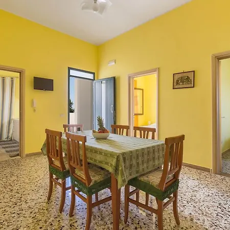 Frontemare A Holiday home *